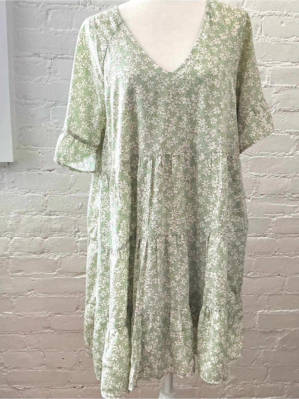 Boutique Boho Cottage Flowy Tiered Babydoll Dress Light Green Floral Festival L
